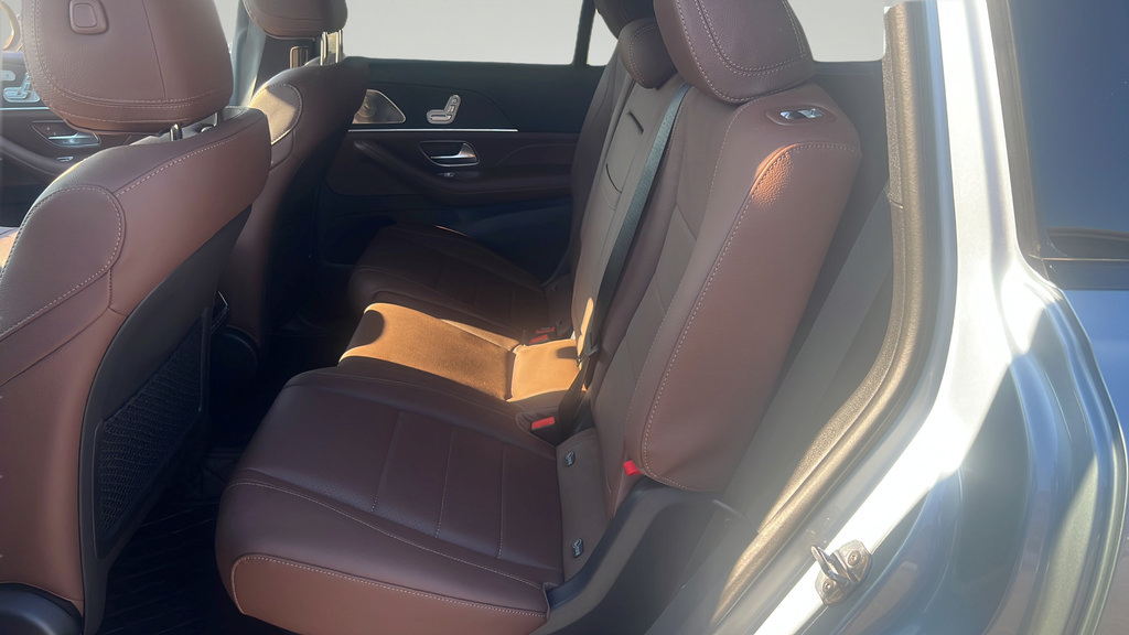 Used 2025 Mercedes-Benz GLS 450 4MATIC image 17