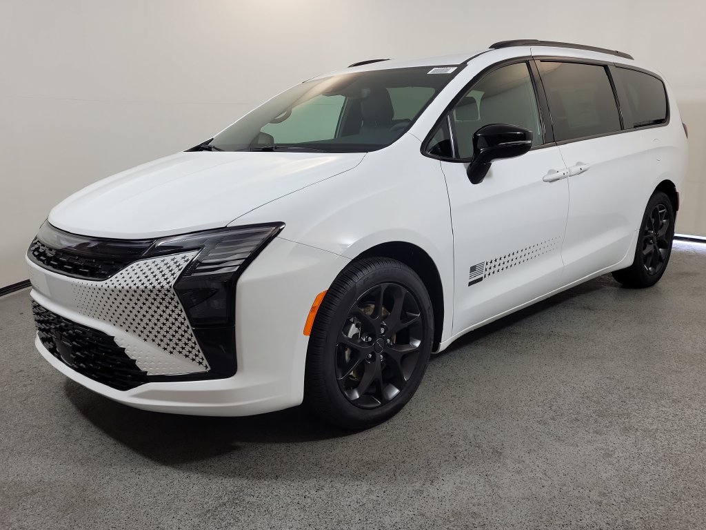 New 2027 Chrysler Pacifica Select FWD image 4