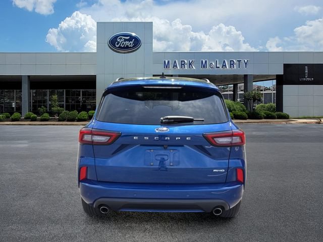 Used 2023 Ford Escape ST-Line w/ Tech Pack #1 AWD/4WD image 4