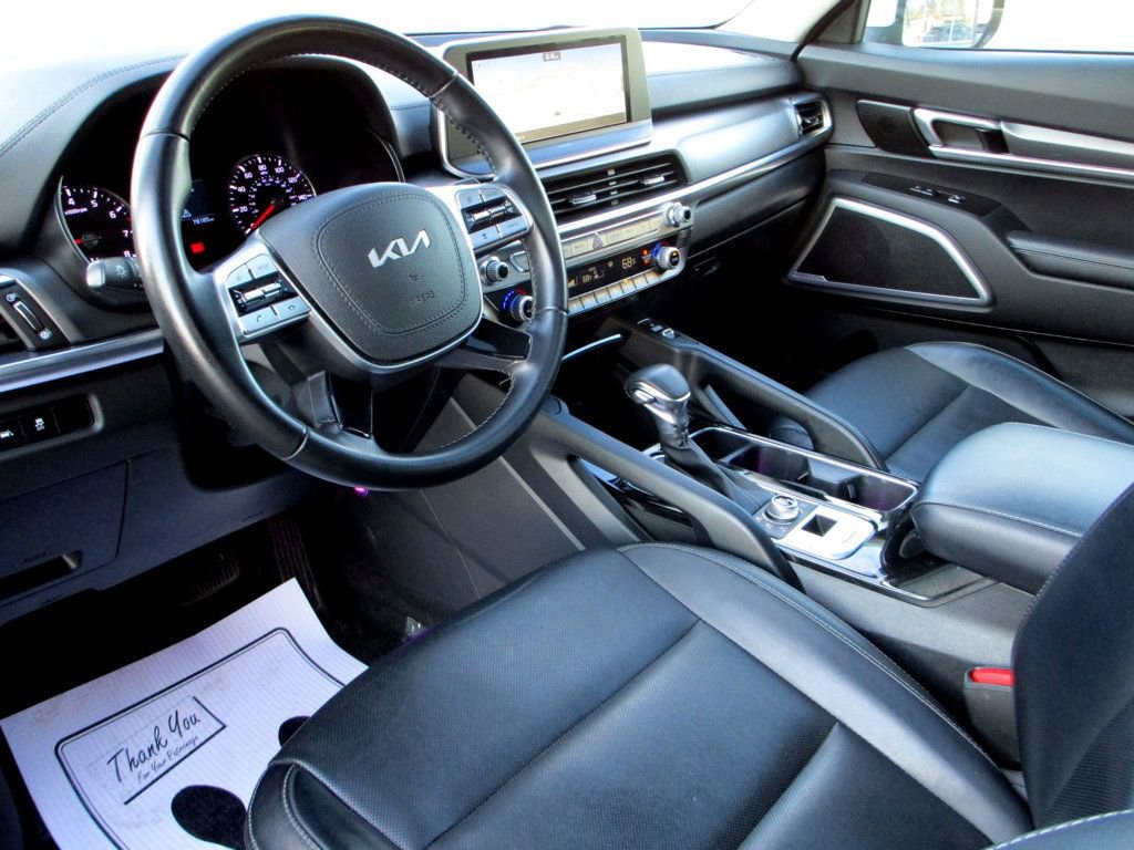 Used 2022 Kia Telluride S image 13