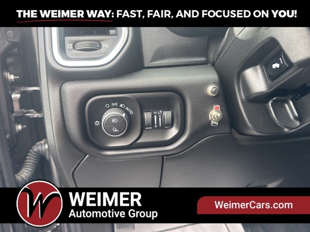 Used 2025 RAM 3500 Laramie w/ Sport Appearance Package AWD/4WD image 27