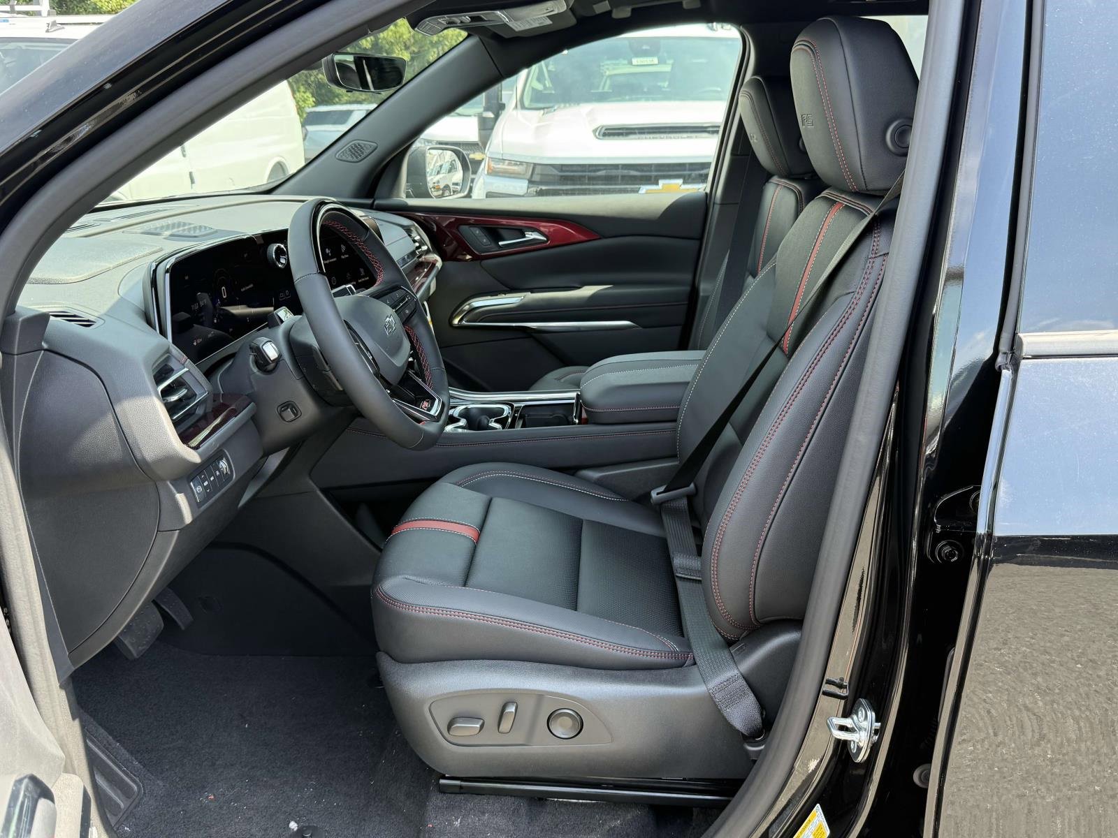 New 2026 Chevrolet Traverse RS image 21