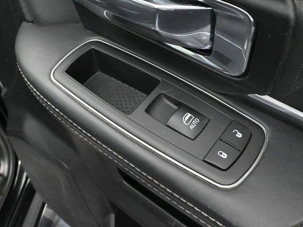 Used 2016 RAM 2500 Limited image 50