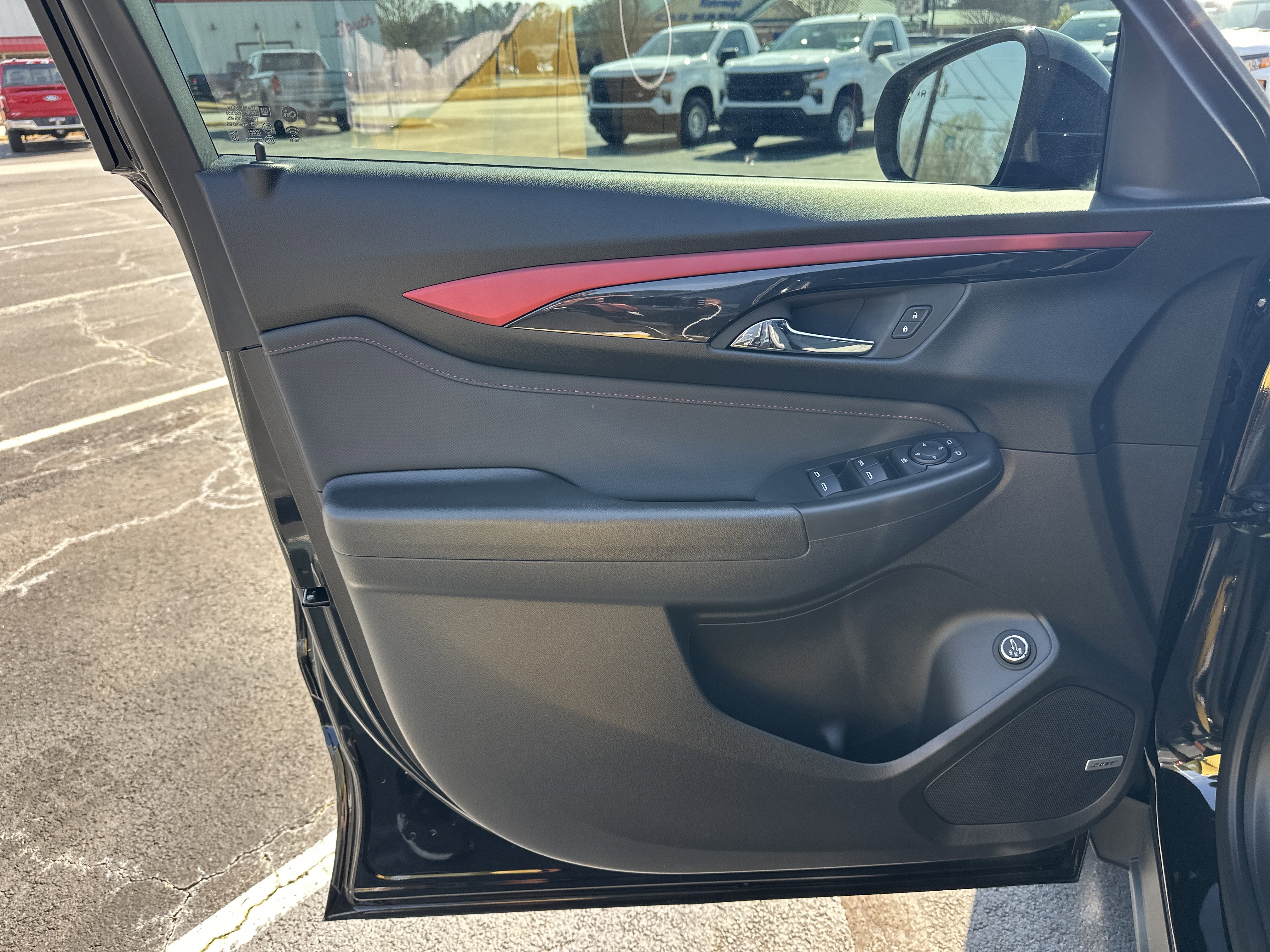 Used 2025 Chevrolet TrailBlazer RS w/ Convenience Package image 11