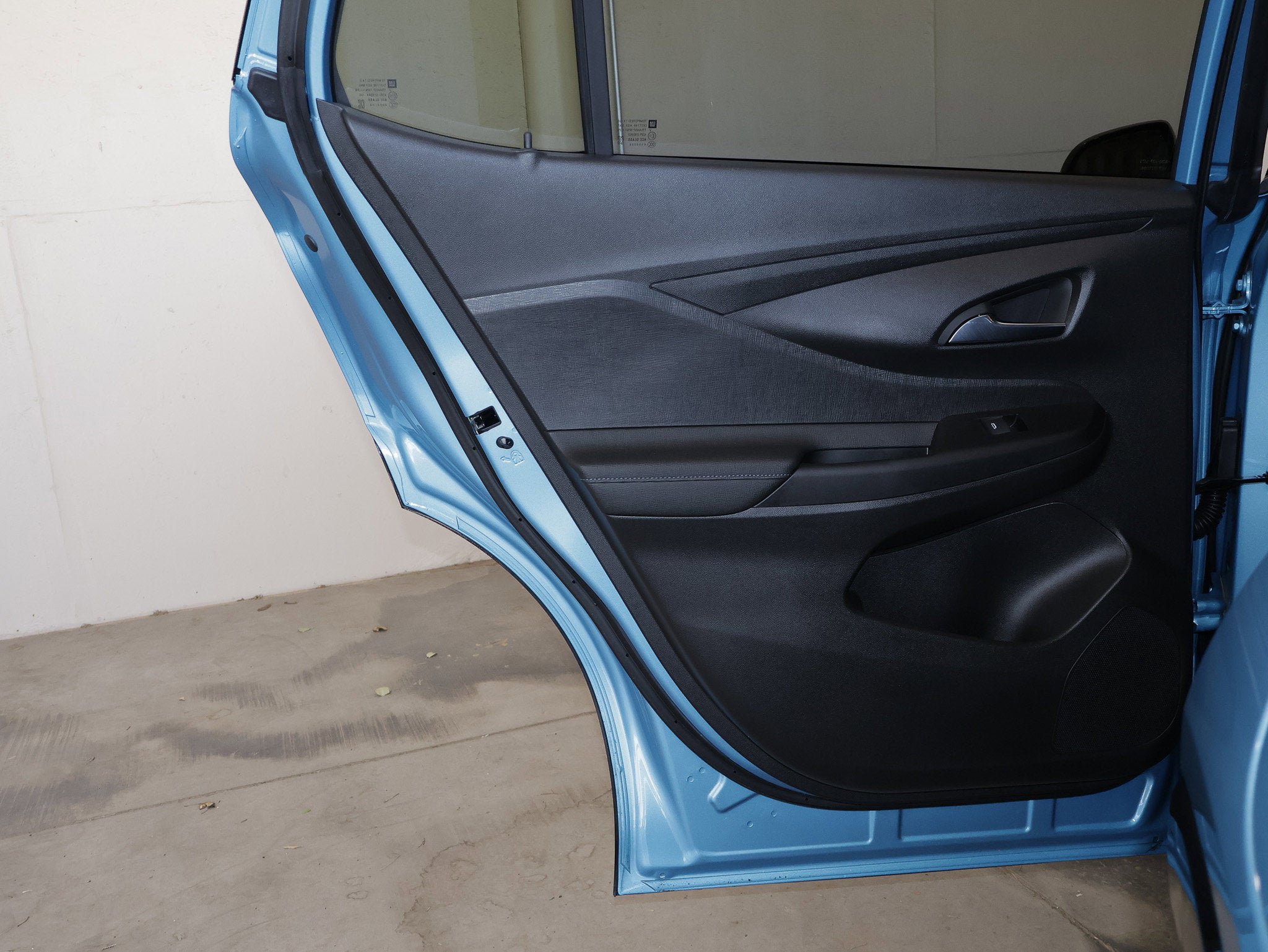 Used 2025 Buick Envista Sport Touring w/ Convenience I Package FWD image 37