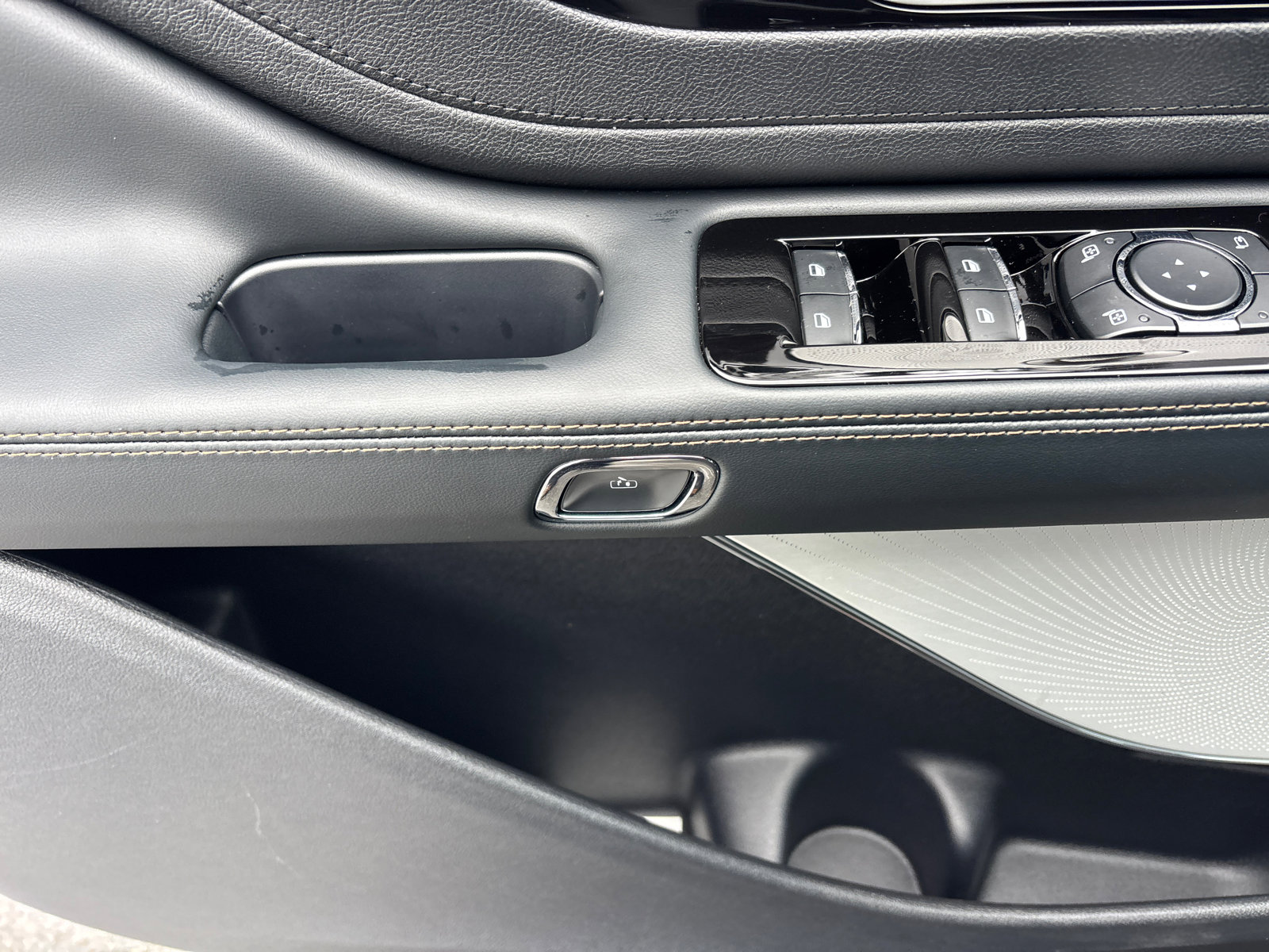 New 2026 Lincoln Aviator Reserve image 16