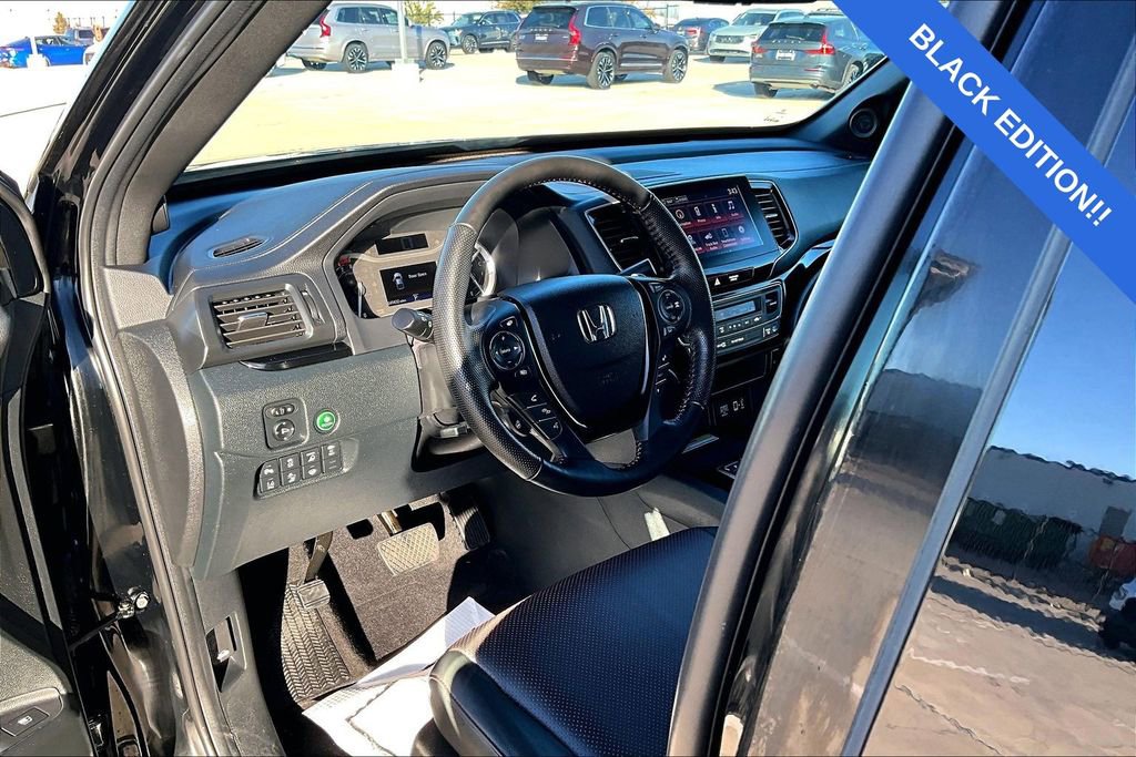 Used 2023 Honda Ridgeline Black Edition image 17