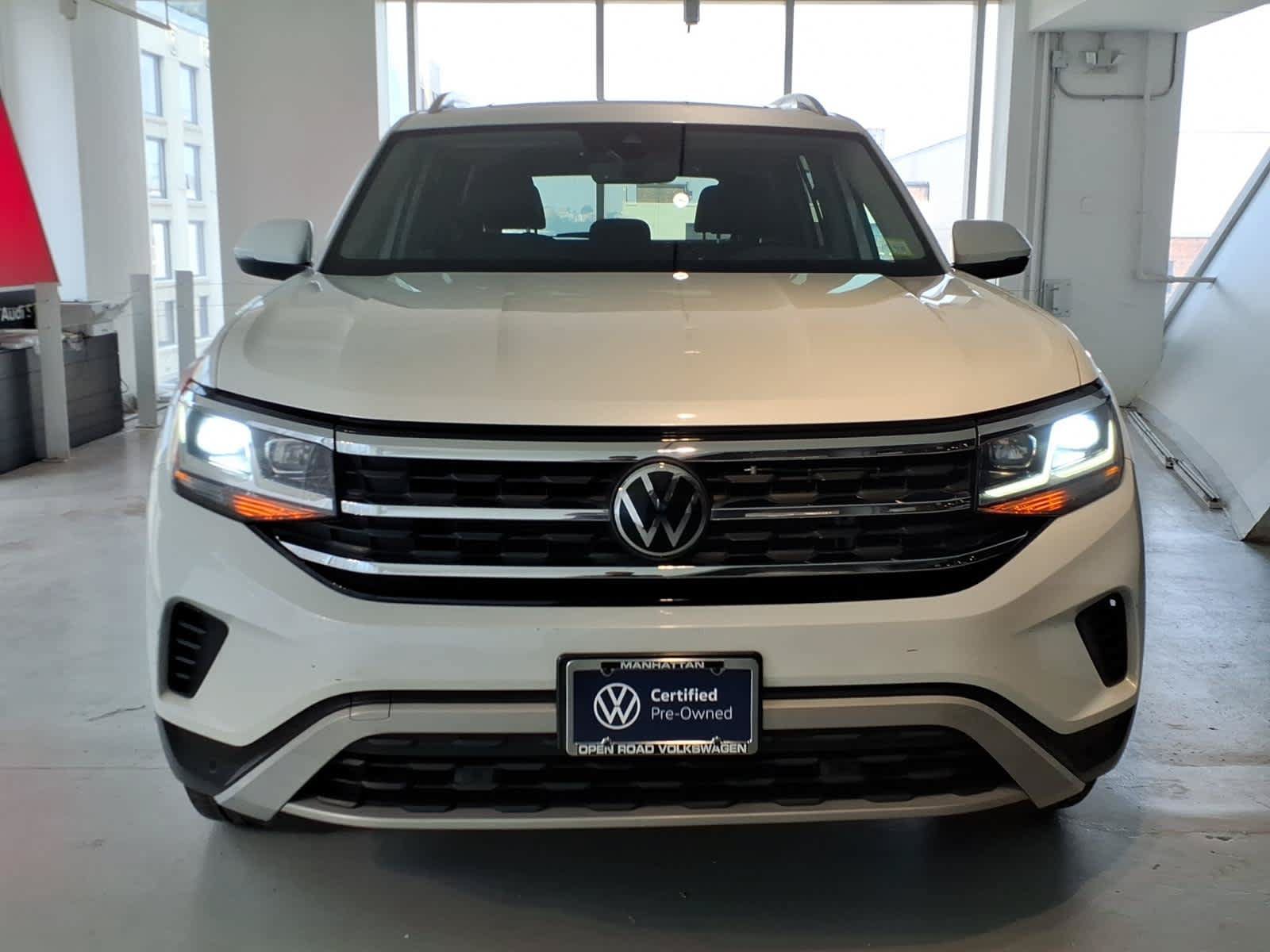 Used 2023 Volkswagen Atlas SEL AWD/4WD image 2