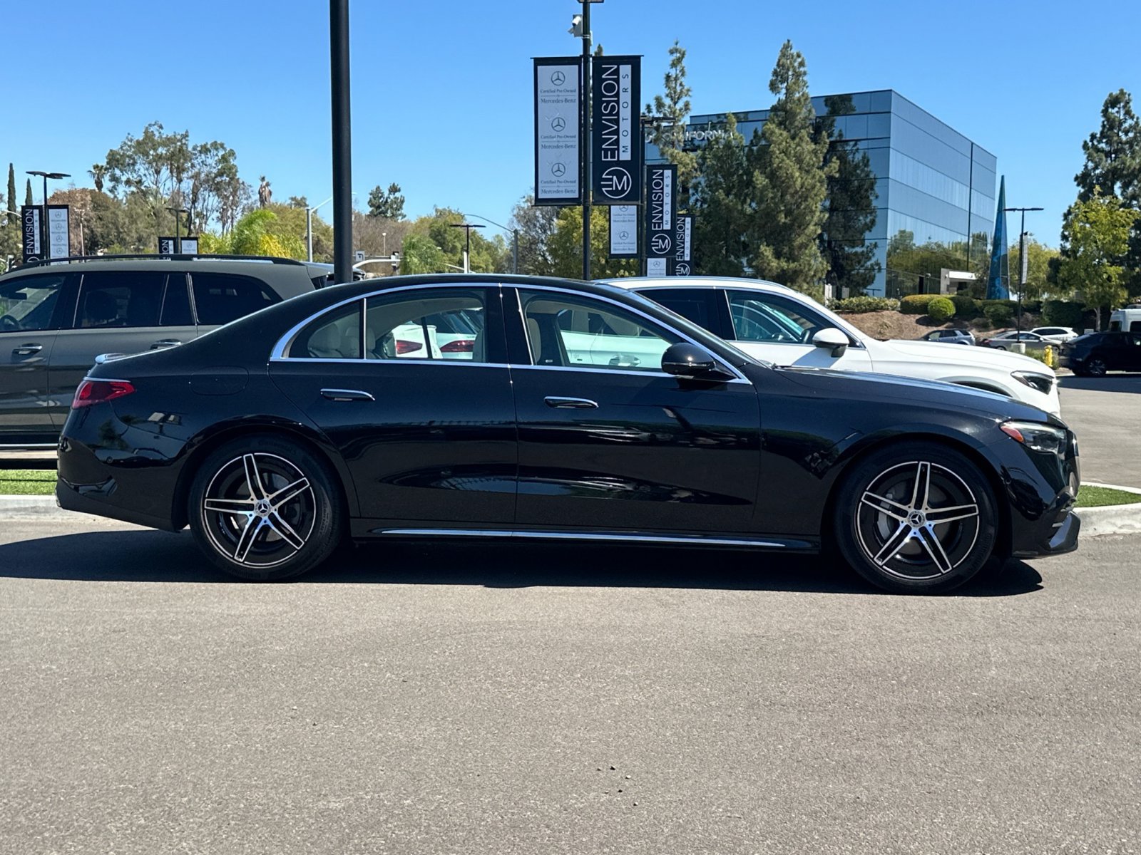 Certified 2024 Mercedes-Benz E 350 4MATIC Sedan image 2