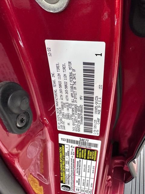 Used 2023 Toyota Sequoia Capstone AWD/4WD image 36