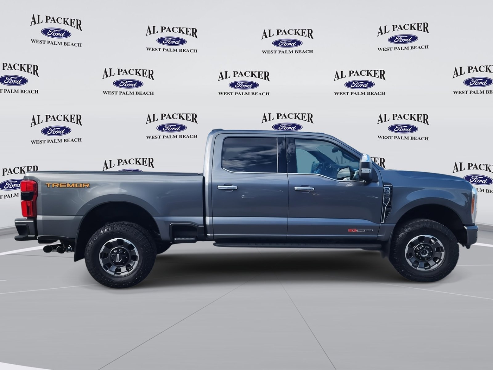 Used 2023 Ford F250 Platinum w/ Tremor Off-Road Package image 6