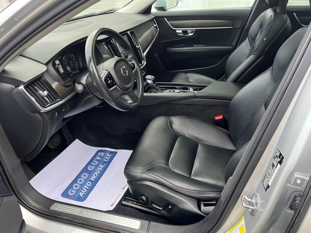 Used 2018 Volvo V90 T5 Cross Country w/ Convenience Package image 8