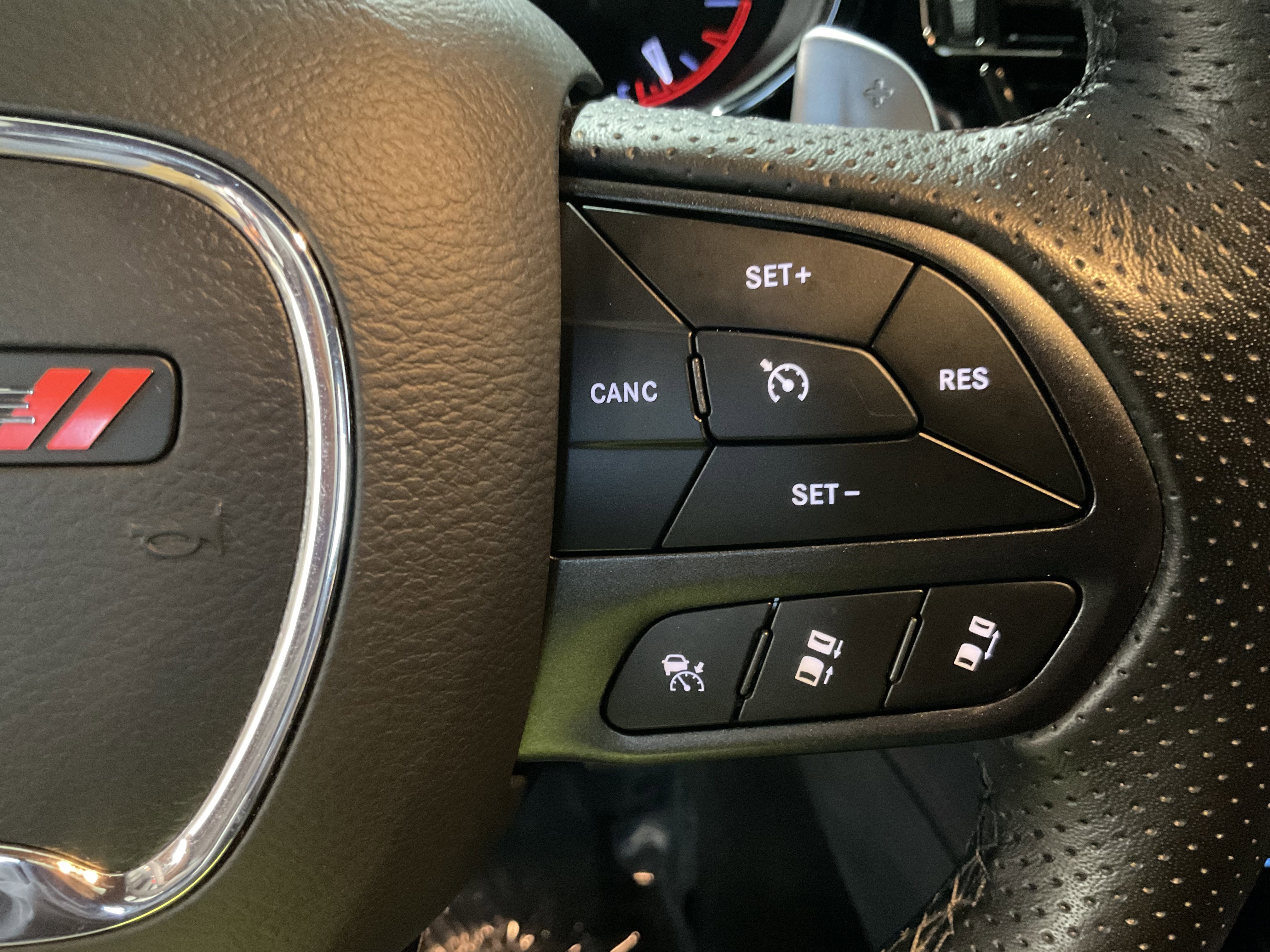 Used 2025 Dodge Durango R/T image 33