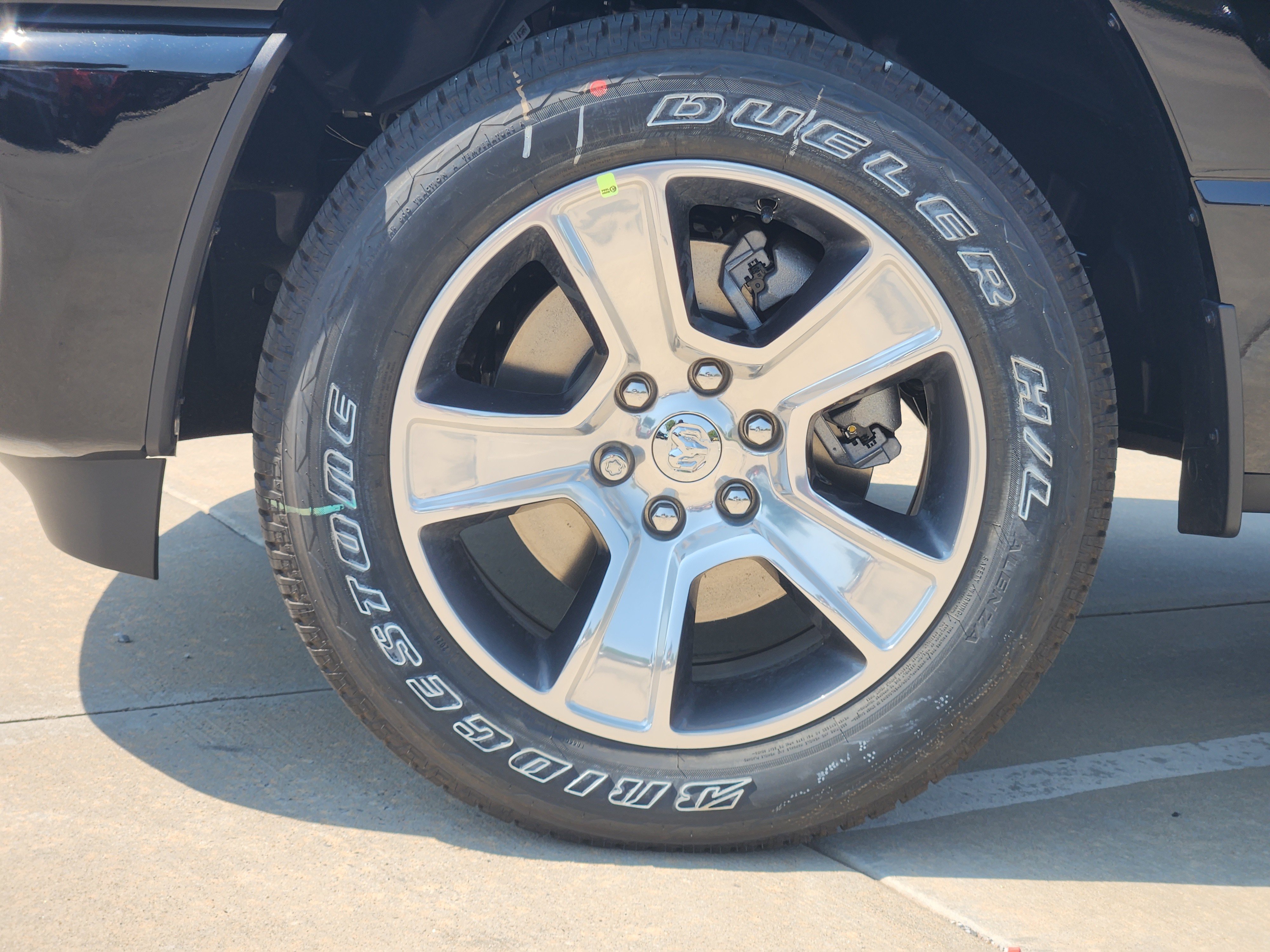New 2026 RAM 1500 Express AWD/4WD image 8