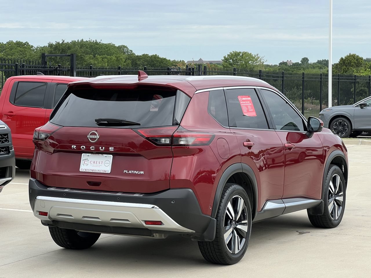 Used 2023 Nissan Rogue Platinum w/ Platinum Premium Package FWD image 4