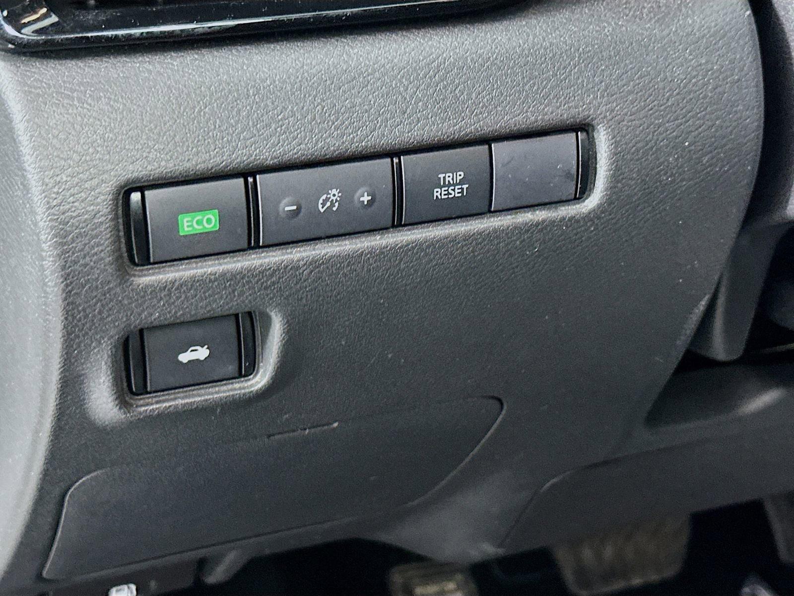 Used 2024 Nissan Sentra SV image 11