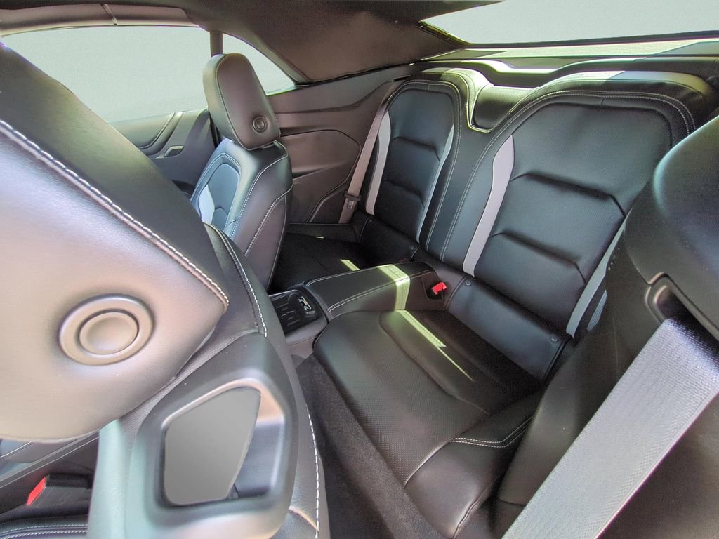 Used 2021 Chevrolet Camaro LT w/ LPO, Ground Effects Package image 9