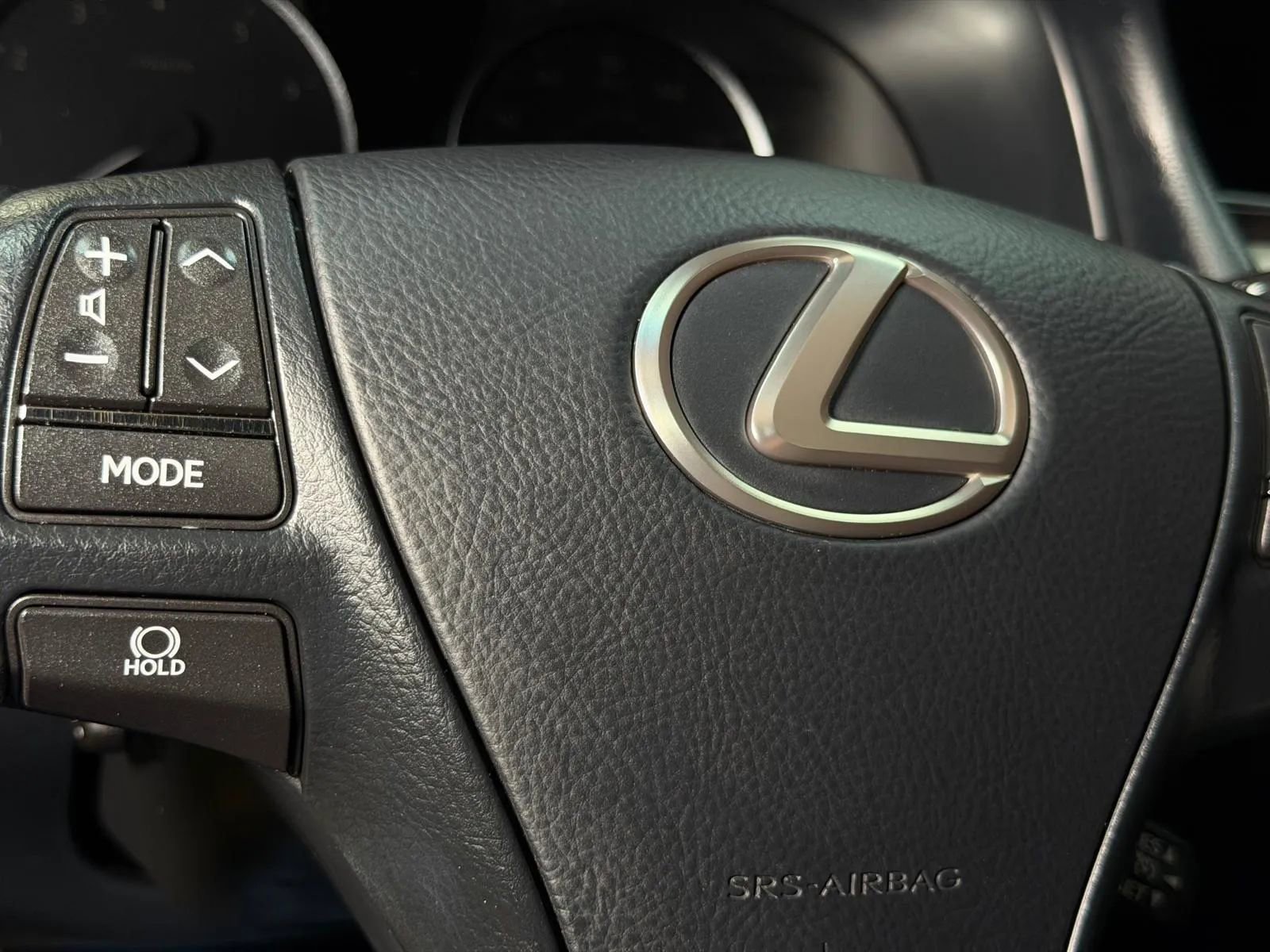 Used 2013 Lexus LS 460 w/ Comfort Pkg image 37