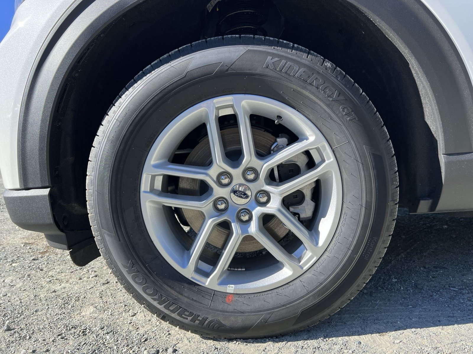 New 2026 Ford Explorer Active AWD/4WD image 12