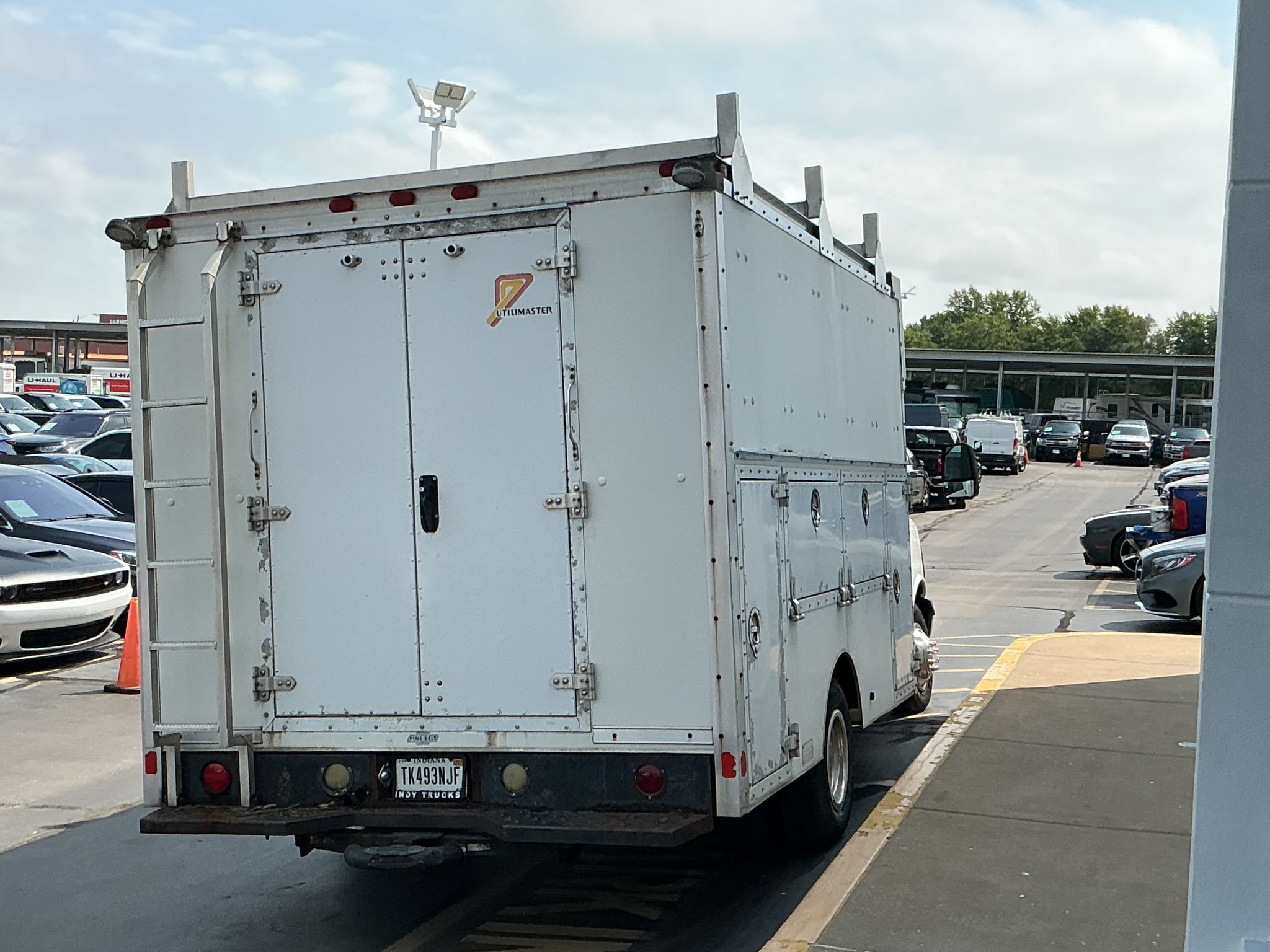 Used 2005 Chevrolet Express 3500 RWD image 8