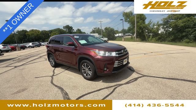 Used 2019 Toyota Highlander XLE AWD/4WD image 2
