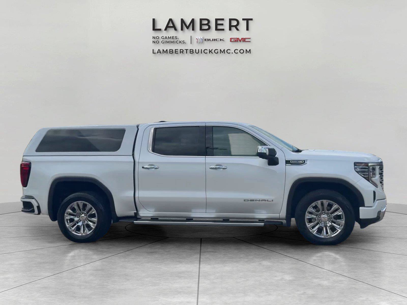 Used 2024 GMC Sierra 1500 Denali w/ Technology Package AWD/4WD image 6