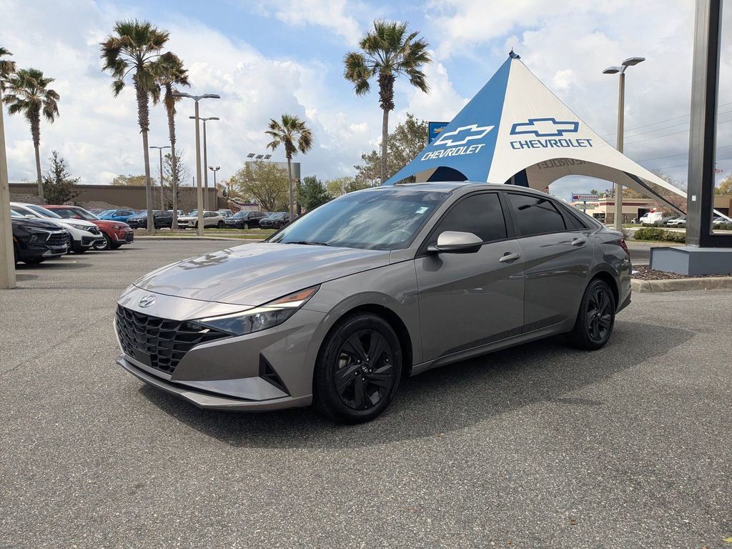 Used 2021 Hyundai Elantra SEL w/ Convenience Package image 7