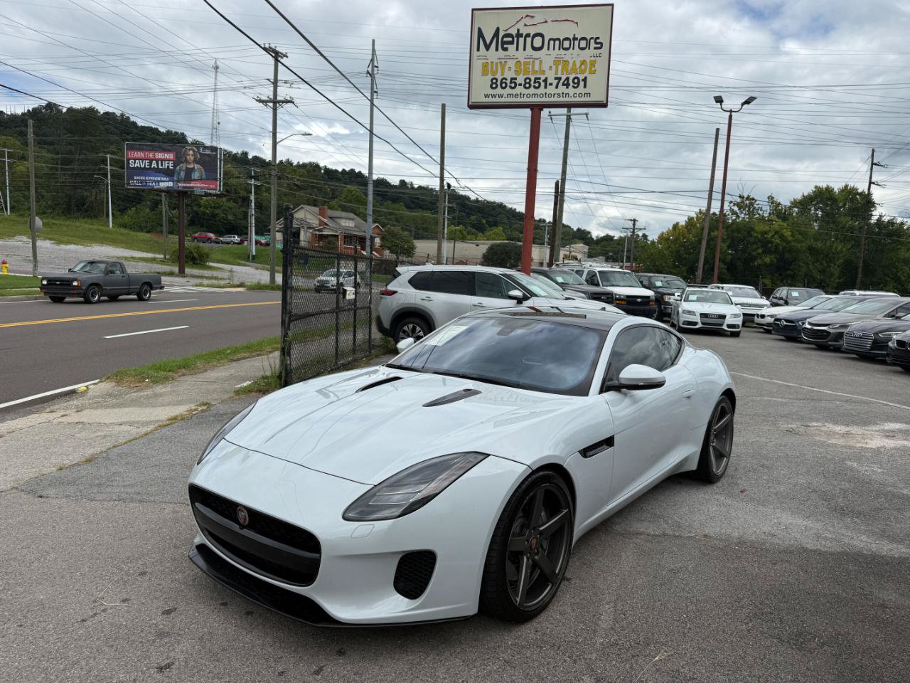 Used 2018 Jaguar F-TYPE Coupe RWD image 8