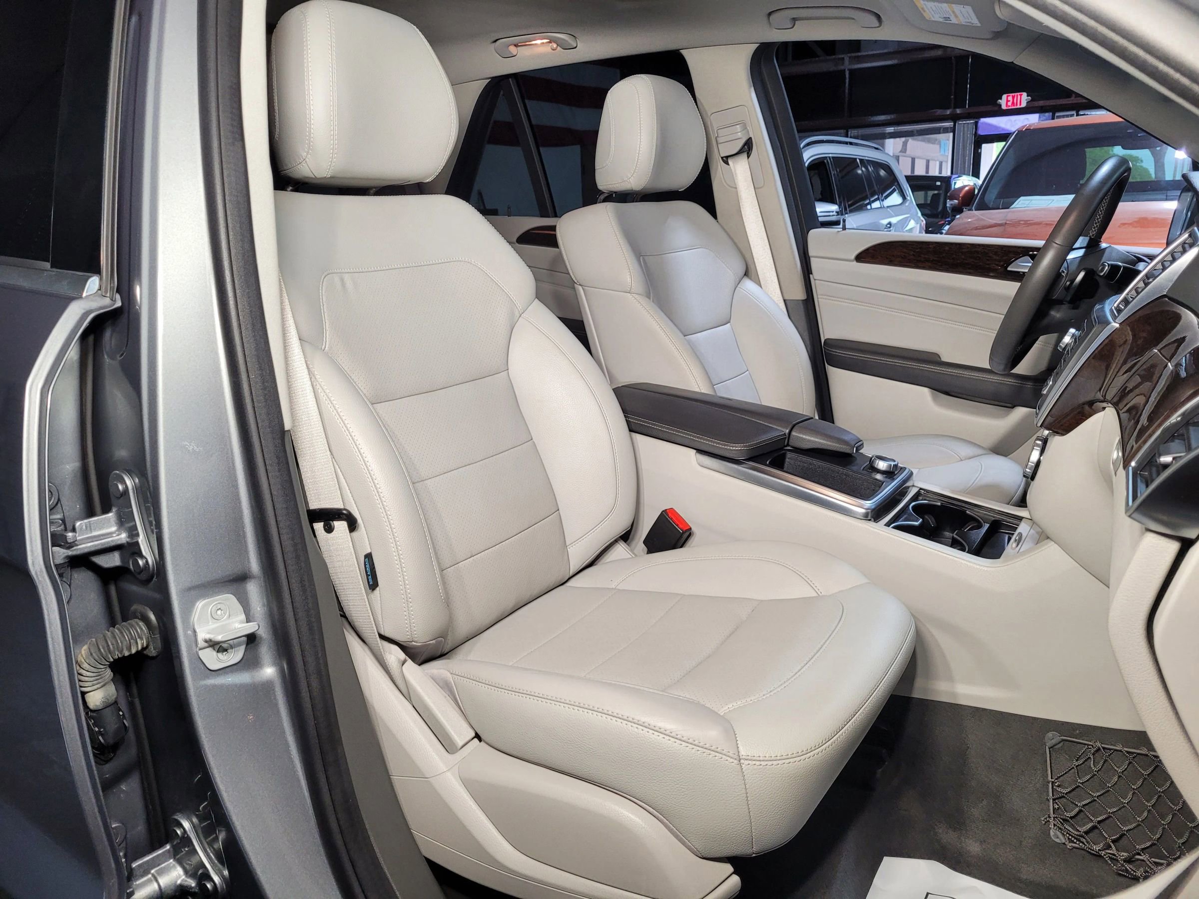 Used 2014 Mercedes-Benz ML 350 2WD w/ Premium 1 Package image 19