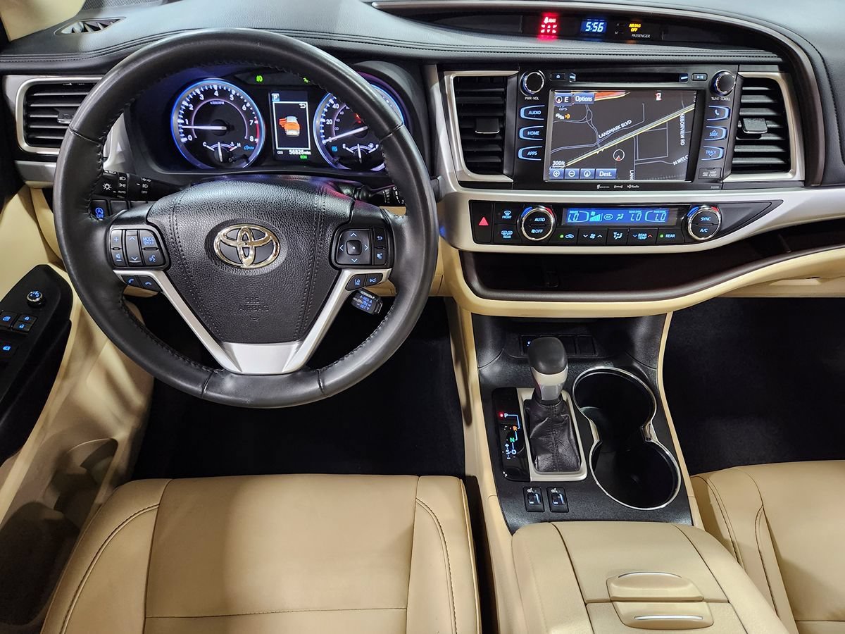 Used 2019 Toyota Highlander XLE FWD image 48
