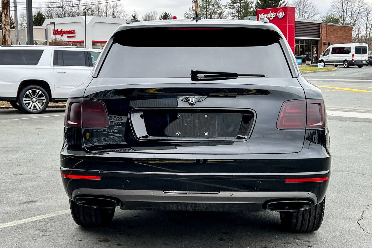 Used 2017 Bentley Bentayga image 5