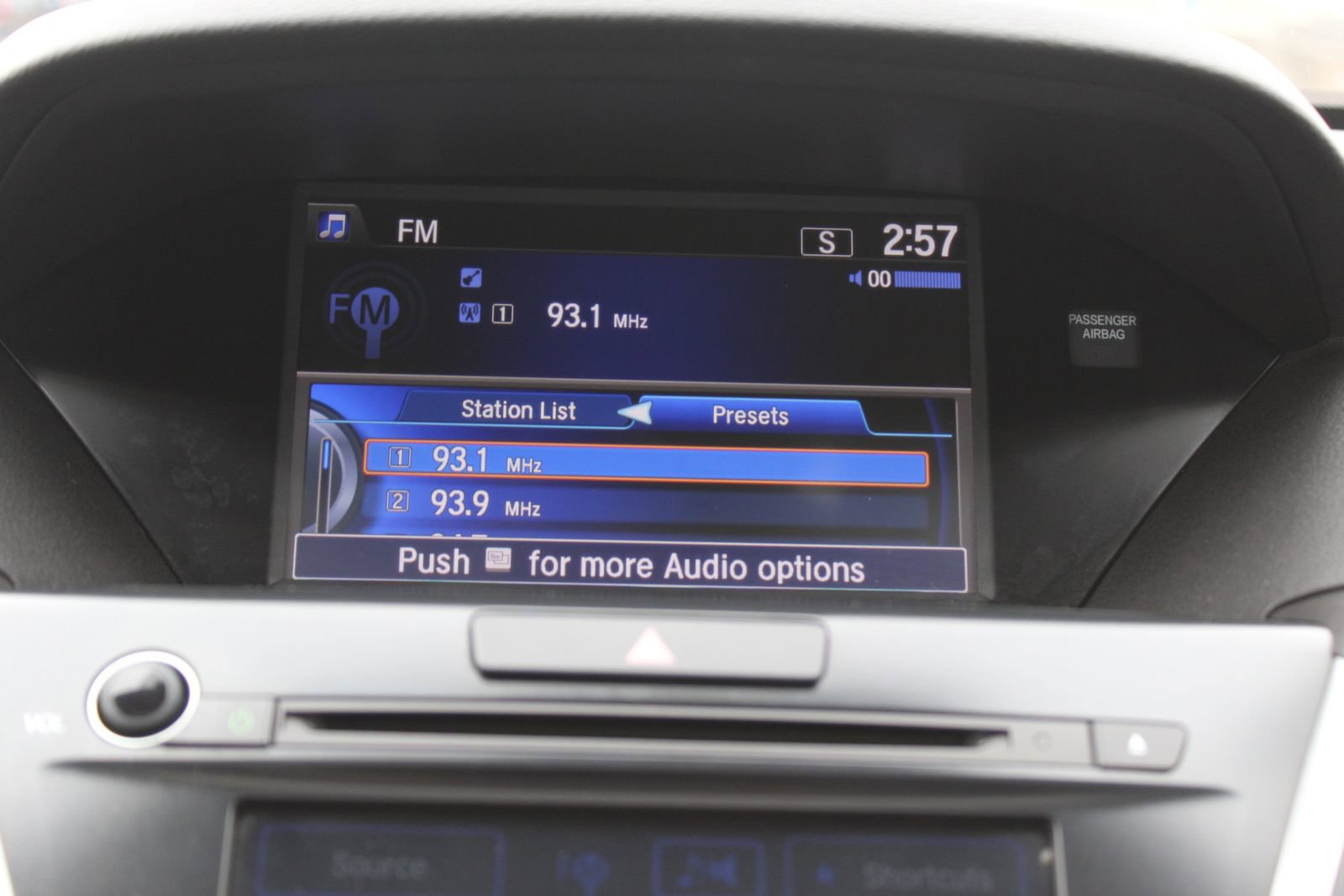 Used 2017 Acura MDX SH-AWD image 41