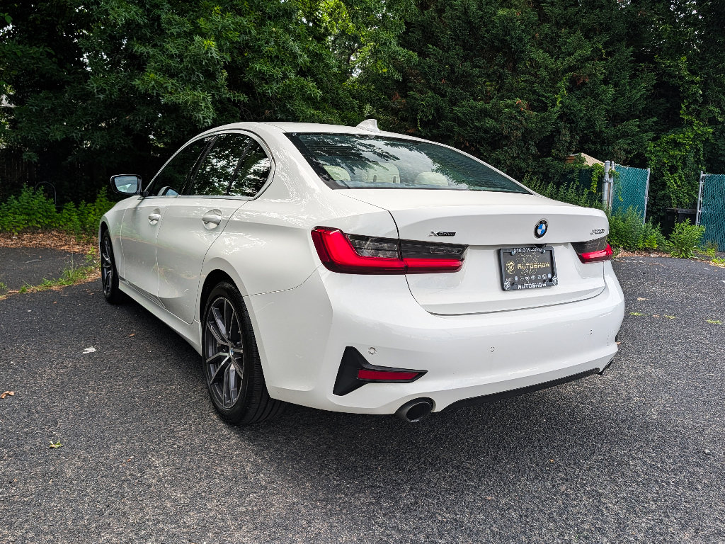 Used 2020 BMW 330i xDrive Sedan w/ Driving Assistance Package AWD/4WD image 8