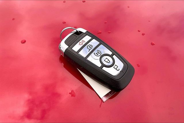 Used 2025 Lincoln Corsair Reserve AWD/4WD image 32