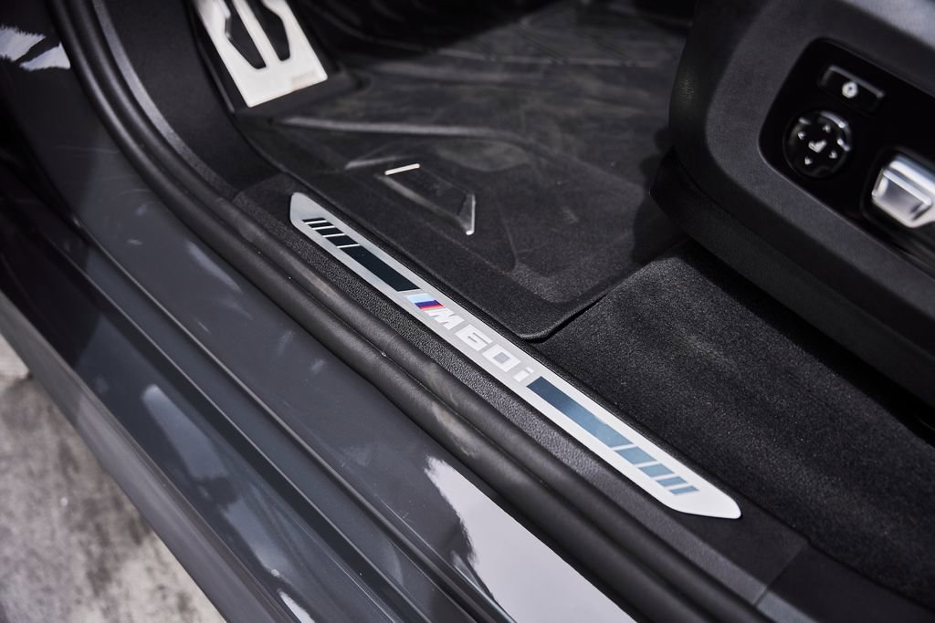 Used 2026 BMW X7 M60i image 38