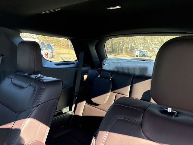 New 2026 Ford Explorer Platinum image 25