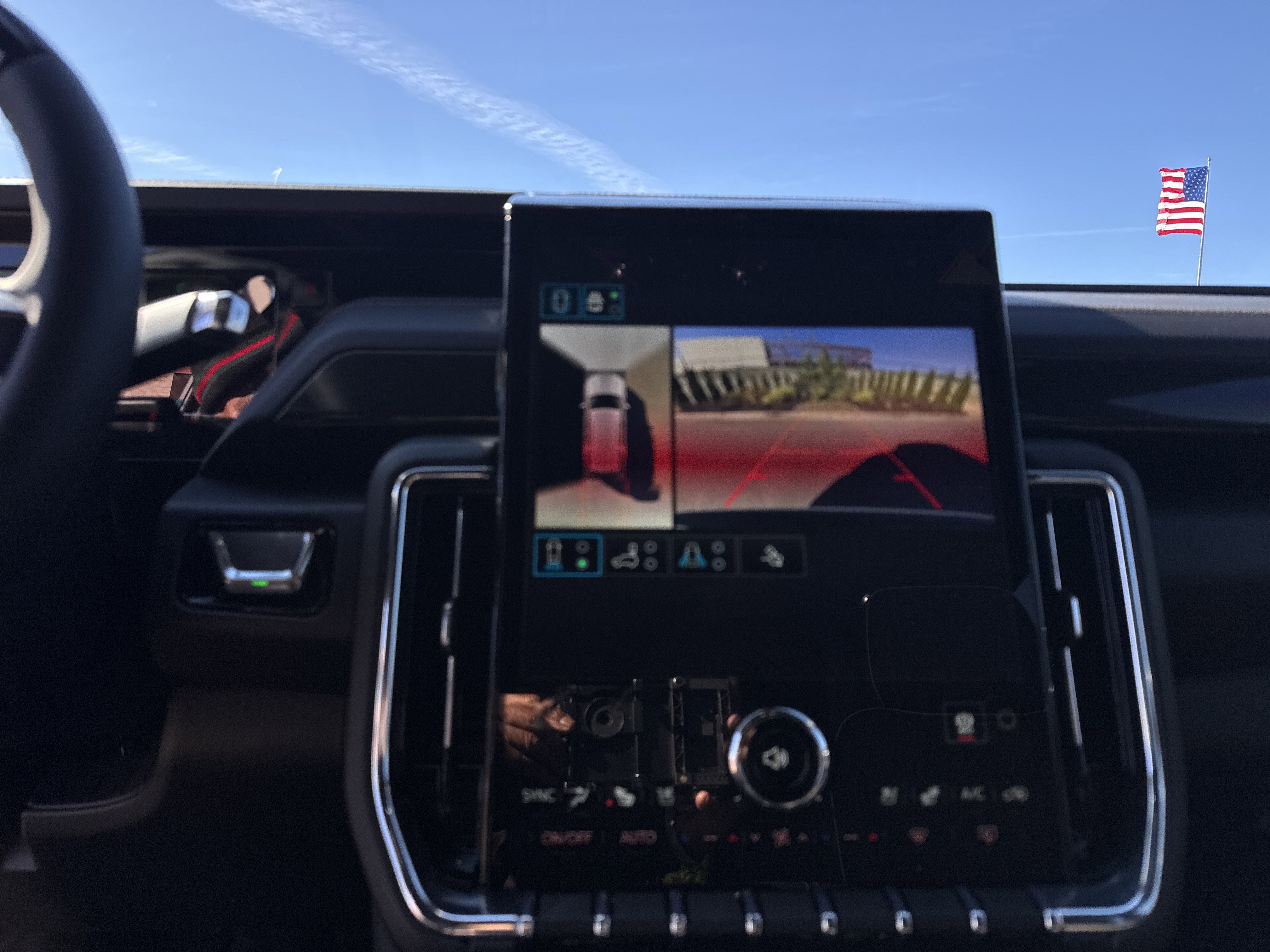 New 2026 GMC Yukon Elevation w/ Elevation Premium Package image 25