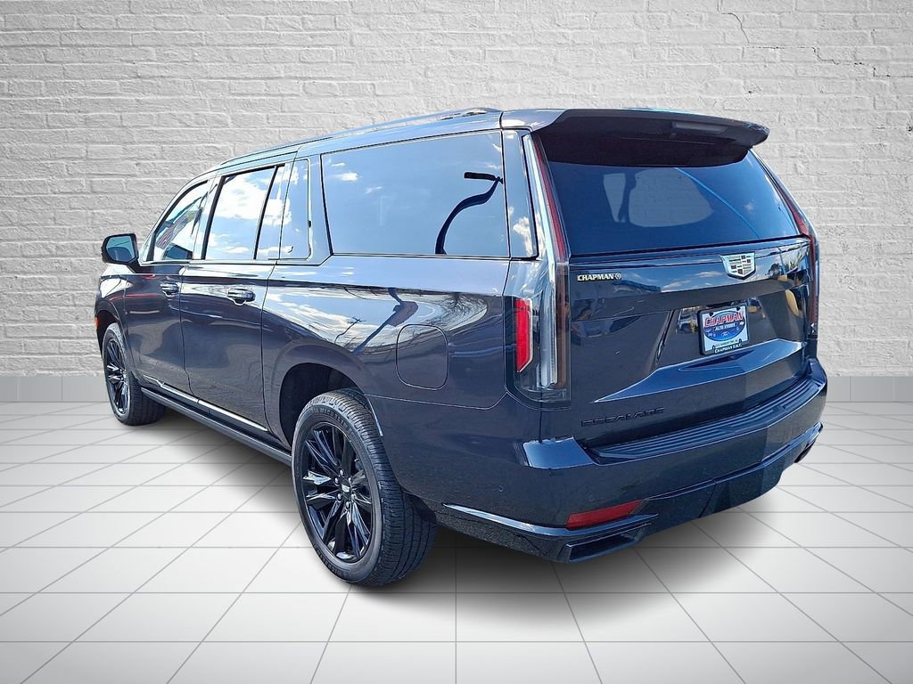 Used 2022 Cadillac Escalade ESV Sport Platinum AWD/4WD image 6