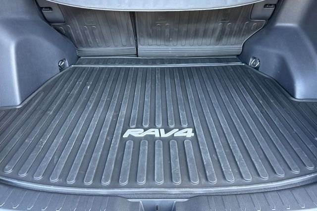 Used 2025 Toyota RAV4 SE w/ Convenience Package AWD/4WD image 19