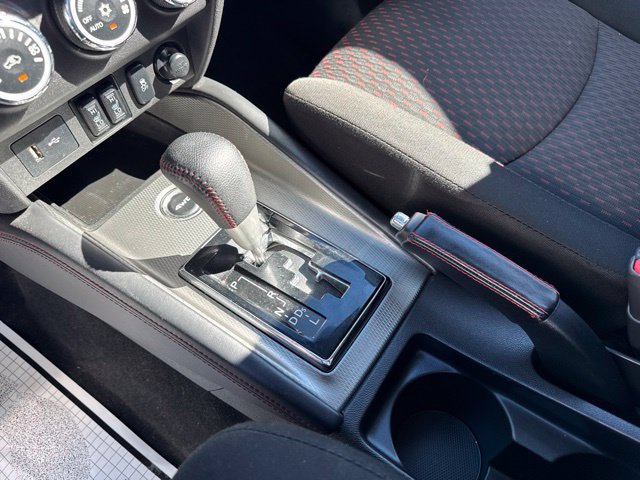 Used 2018 Mitsubishi Outlander Sport LE AWD/4WD image 19