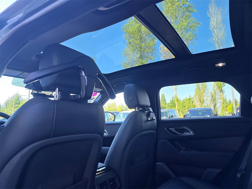 New 2026 Land Rover Range Rover Velar Dynamic SE image 26