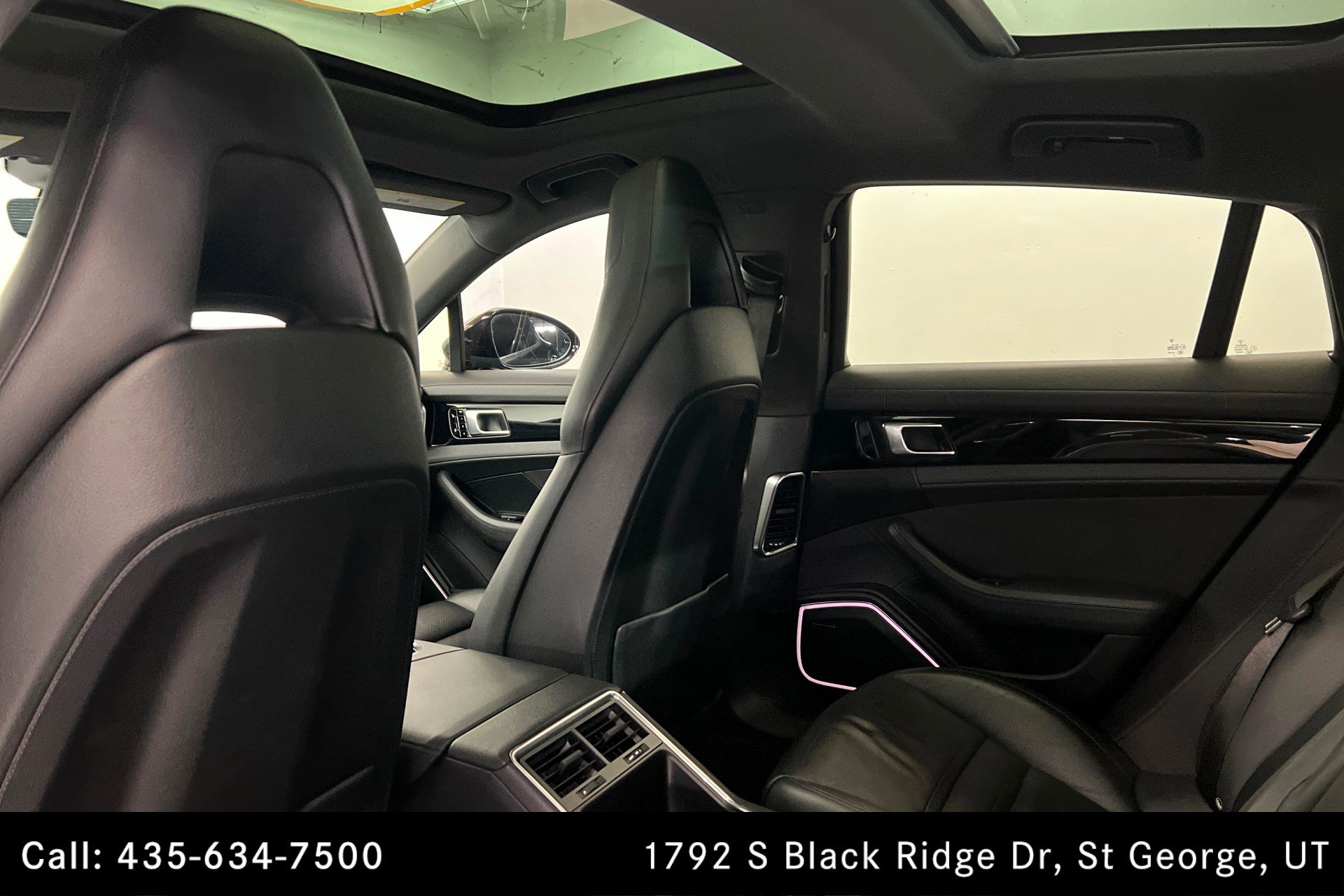 Used 2017 Porsche Panamera 4 AWD/4WD image 19