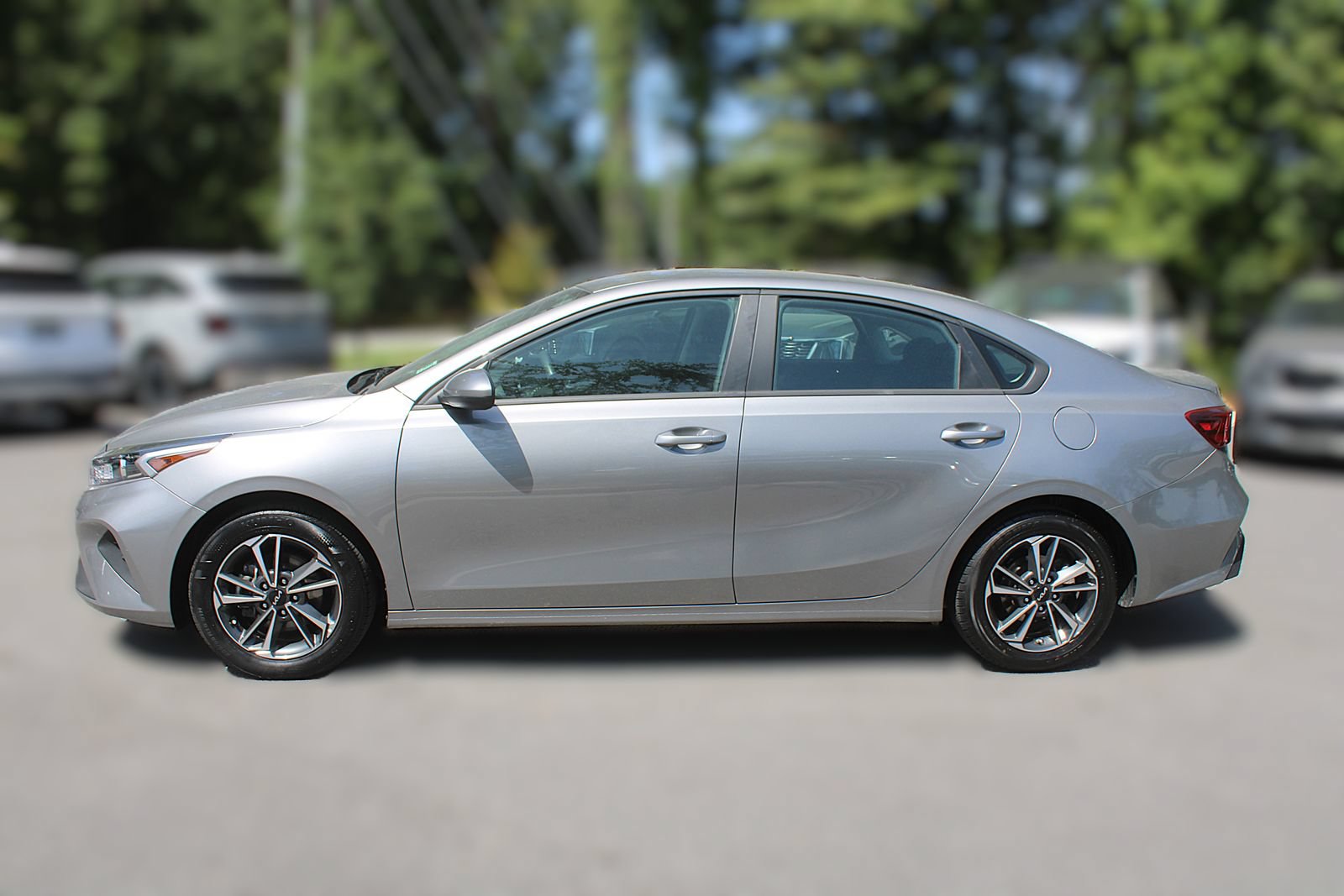Certified 2024 Kia Forte LXS FWD image 5