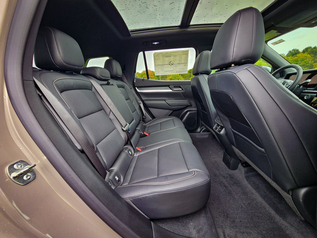 New 2027 GMC Terrain Elevation w/ Elevation Premium Package AWD/4WD image 39