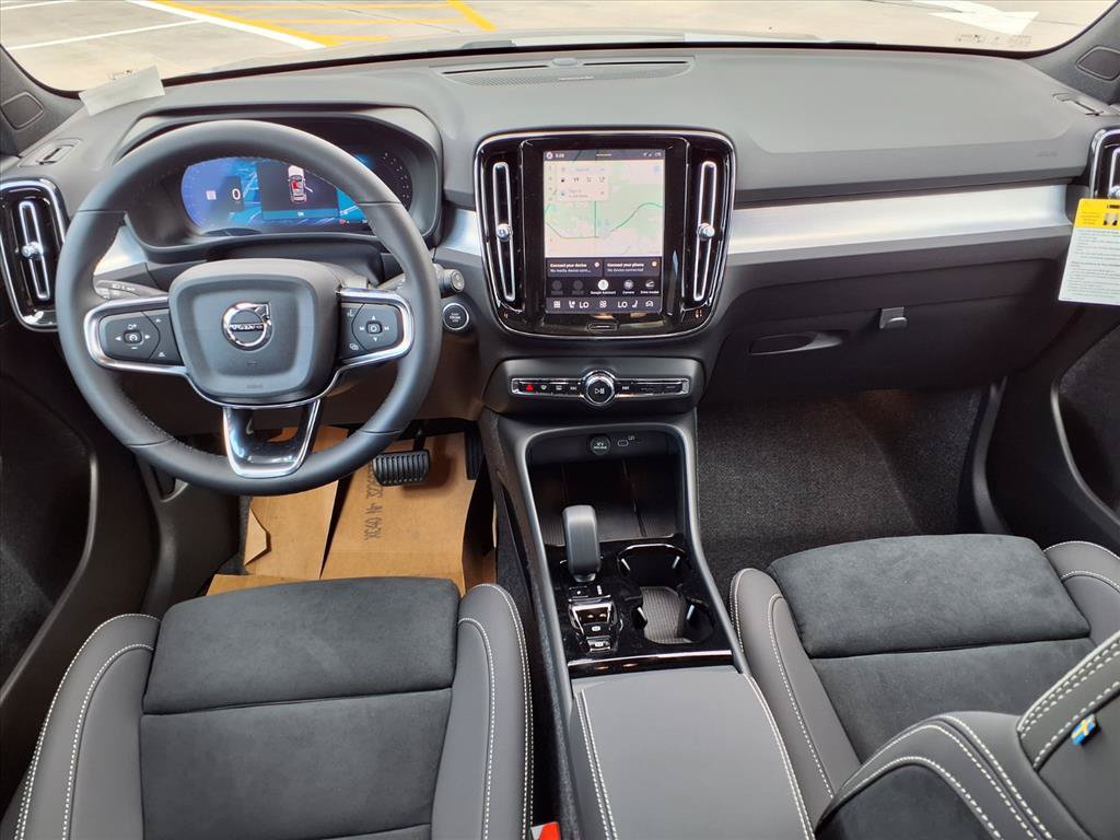 New 2026 Volvo XC40 B5 Ultra w/ Protection Package Premier AWD/4WD image 11