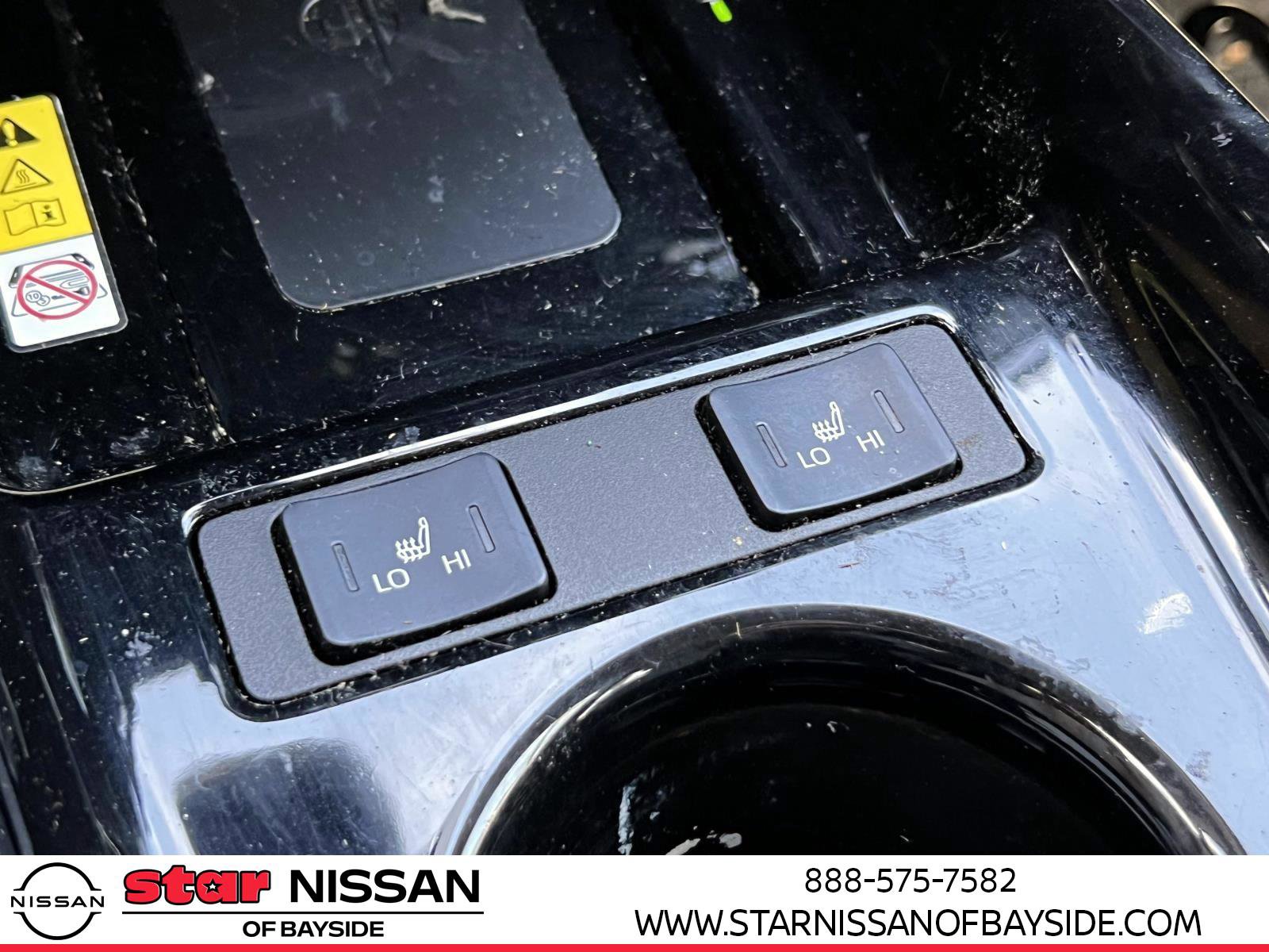 Used 2020 Toyota Prius XLE image 30