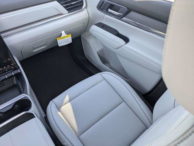 New 2026 GMC Terrain Denali AWD/4WD image 19