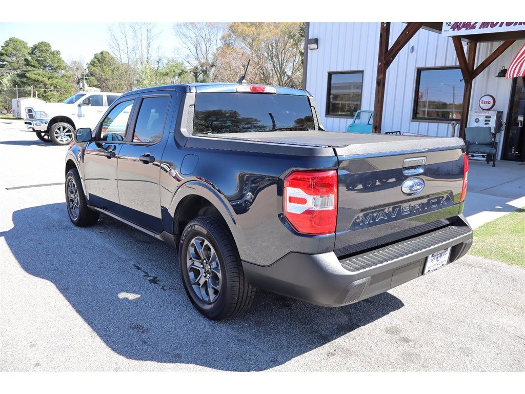 Used 2022 Ford Maverick XLT image 3