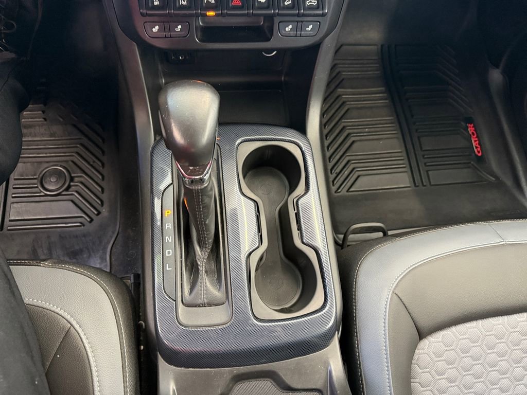 Used 2022 Chevrolet Colorado Z71 w/ Safety Package image 22
