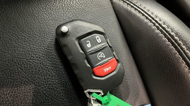 Used 2022 Jeep Wrangler Unlimited Sahara w/ Cold Weather Group image 41